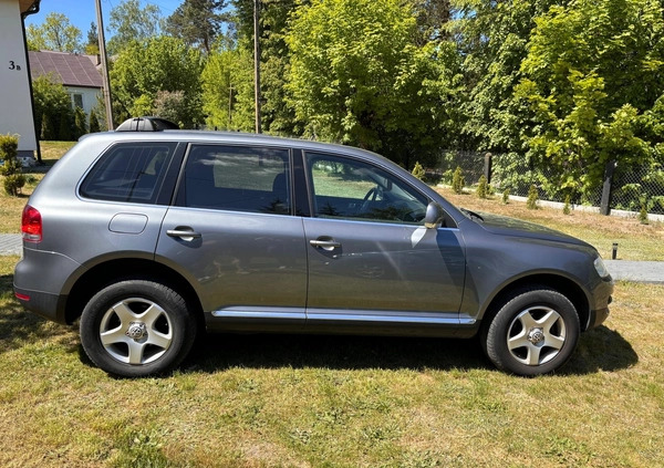 Volkswagen Touareg cena 22700 przebieg: 234000, rok produkcji 2004 z Miłosław małe 154